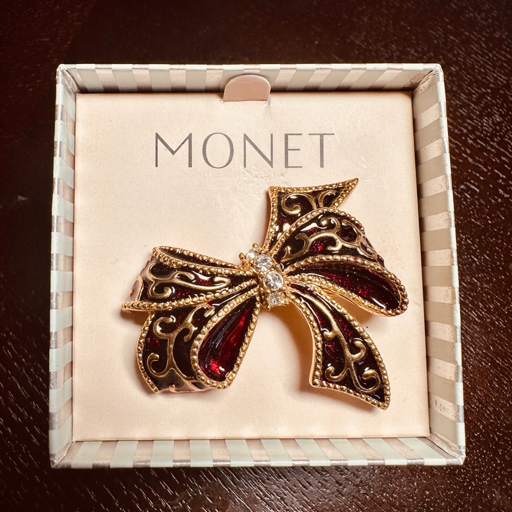 Vintage Monet Holiday Bow Brooch
Pin Ruby Red Enamel Gold Plated
Jewelry